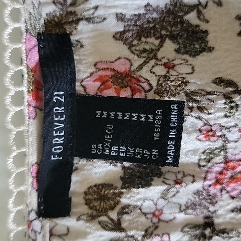 Forever 21 Floral Print Crop Top Sz. M - Picture 4 of 7